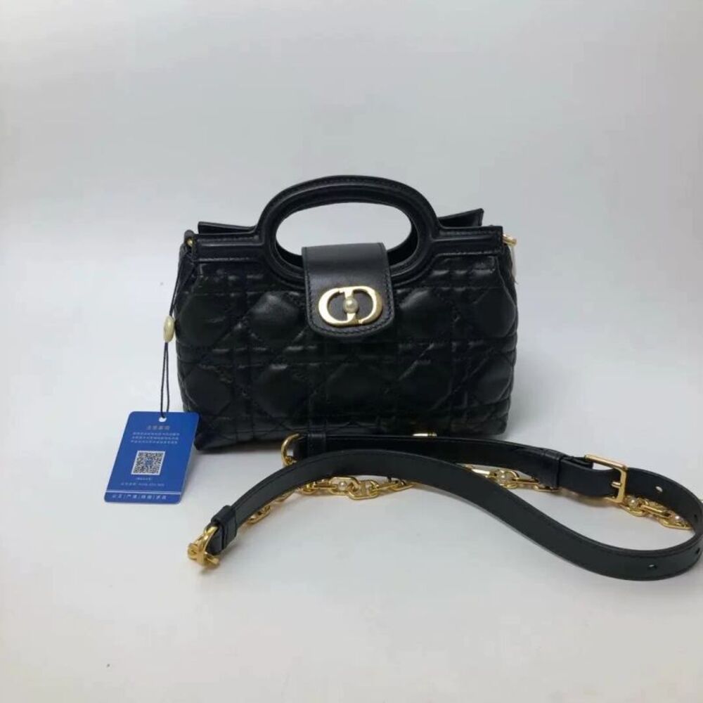 Dior Women Pre-Loved Bag Very Good Condition